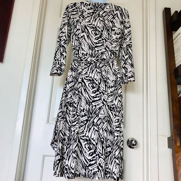 BCBGMAXAZRIA Black and White Print Sheath  Wrap Dress - Picture 6 of 16